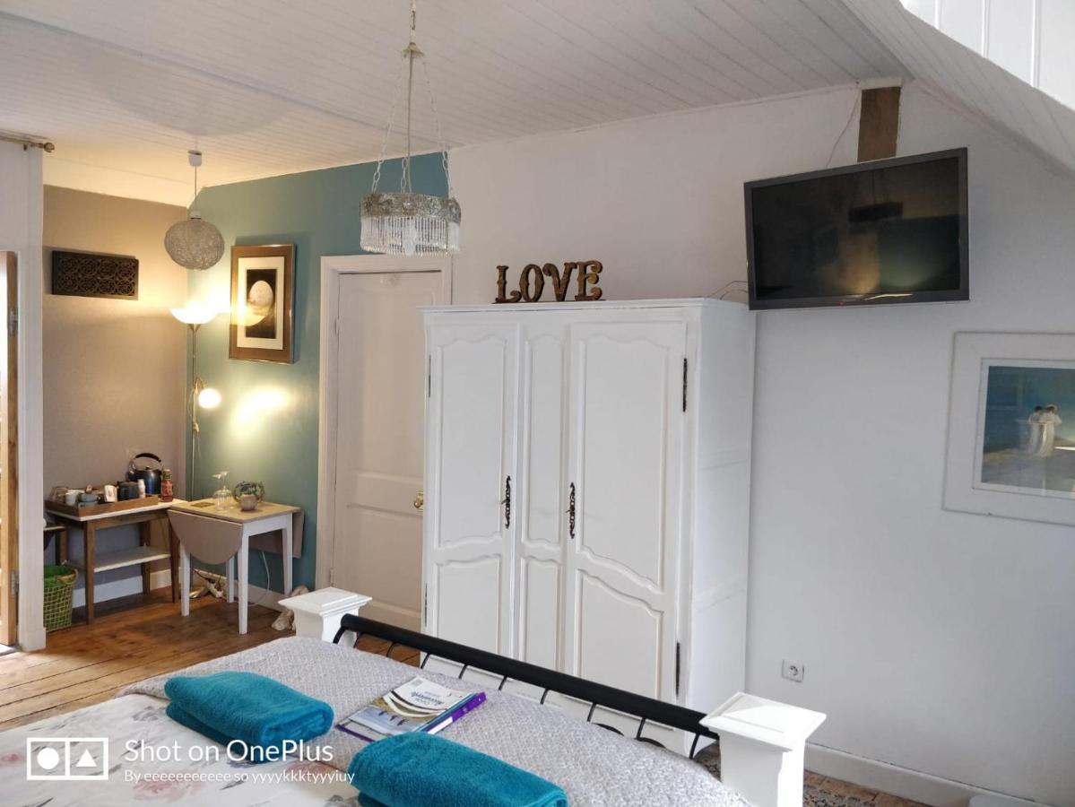 Maison Papillons Plomodiern 외부 사진