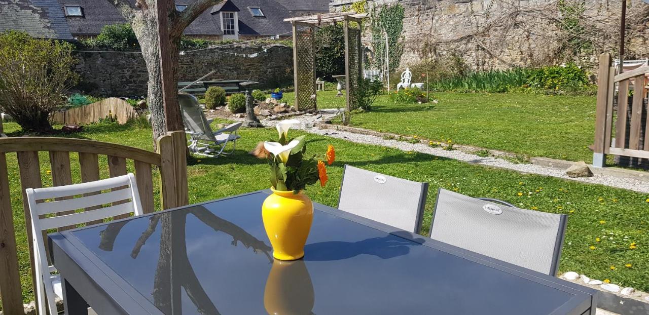 Maison Papillons Plomodiern 외부 사진